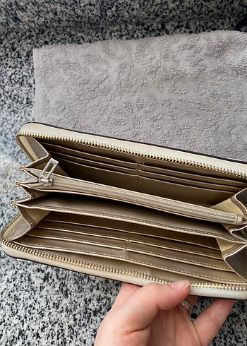 Beyaz Deri Kapaklı Kadın Cüzdan - Görsel 3