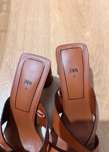 Deri Taba Rengi Topuklu Kadın Terlik - Görsel 5