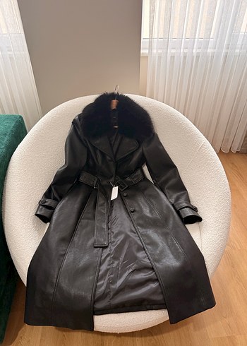 Kemerli Siyah Deri Kadın Trençkot - Görsel 3