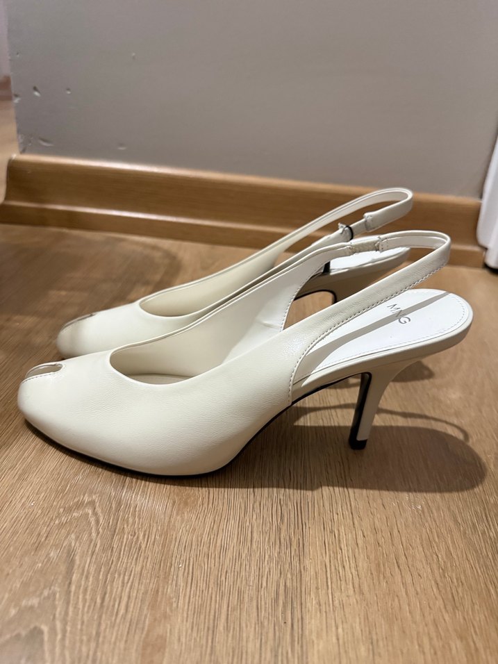 Beyaz Stiletto Topuklu Kadın Sandalet - Görsel 2