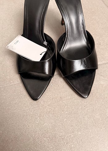 MNG Siyah Stiletto Topuklu Kadın Terlik - Görsel 3