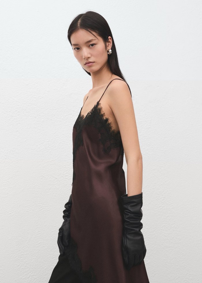 Dantel Detaylı Kahverengi Straplez Midi Elbise - Görsel 4