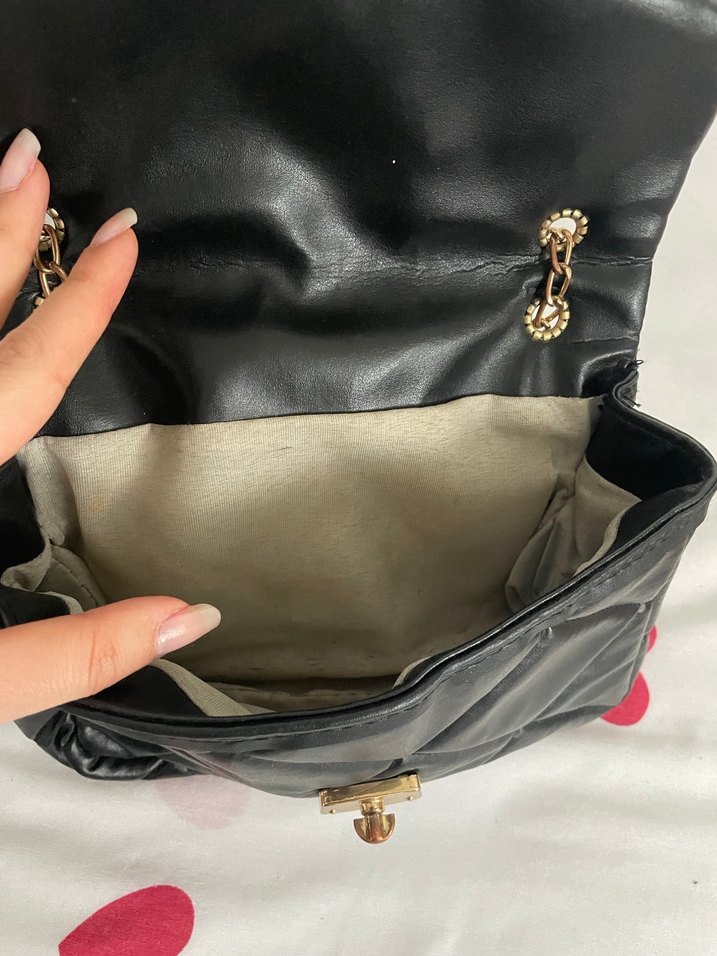 Siyah Deri Zincirli Kadın Çanta - Görsel 3