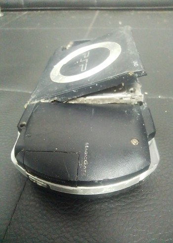 Hasarlı PSP Oyun Konsolu - Görsel 4