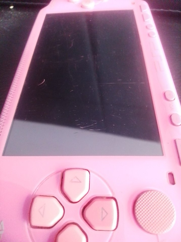 Pembe Sony PSP Taşınabilir Oyun Konsolu - Görsel 5
