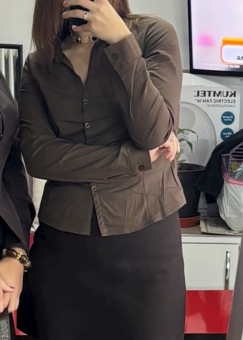 Düğmeli Kahverengi bağlamalı gömlek - Görsel 2