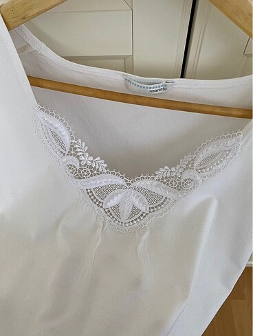 m Beden beyaz Renk Beyaz Dantelli Penye Bluz/T-Shirt
