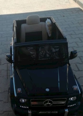 Beden Siyah Mercedes AMG Elektrikli Binilebilir Araba