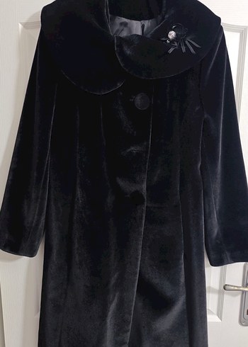 Uzun Siyah Kadın Kaban - Gotik Stil - Görsel 2