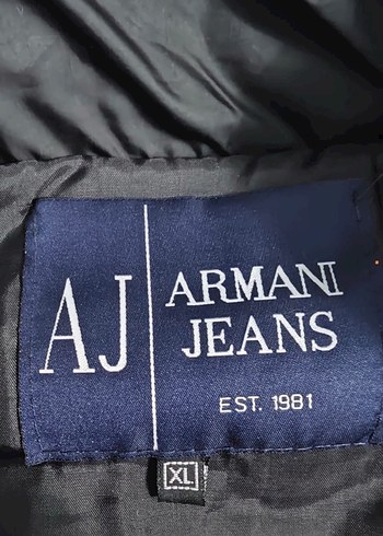 Siyah Fermuarlı Kadın Kışlık Mont - Görsel 2