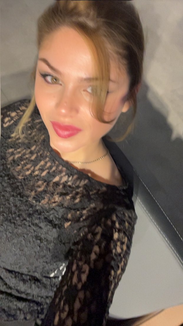 Dantel Detaylı Siyah Kadın Bluz - Görsel 2