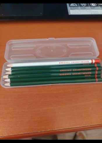 Ösym kurşun kalem - 2 Beyaz 8 Yeşil
