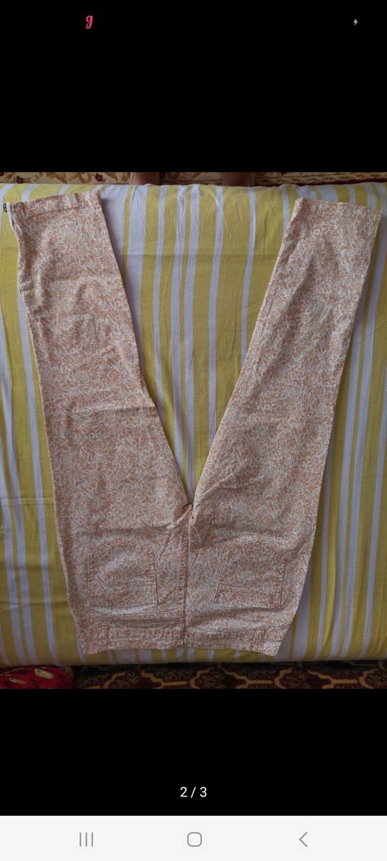 çiçek desenli turuncu kot pantolon - Görsel 2