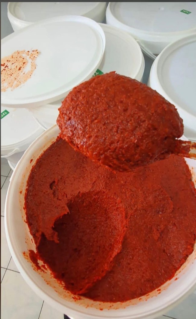 Parlak Kırmızı Biber Salçası - Görsel 3