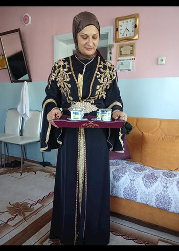 Nakışlı Siyah Uzun Kadın Elbisesi