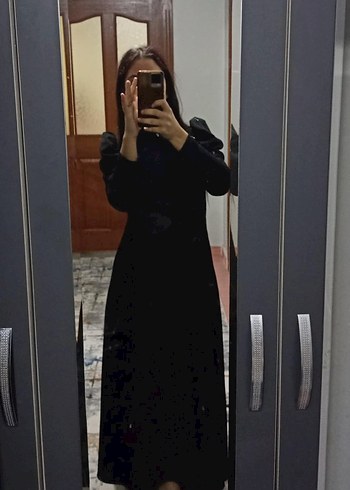 Uzun Siyah Kadın Elbise