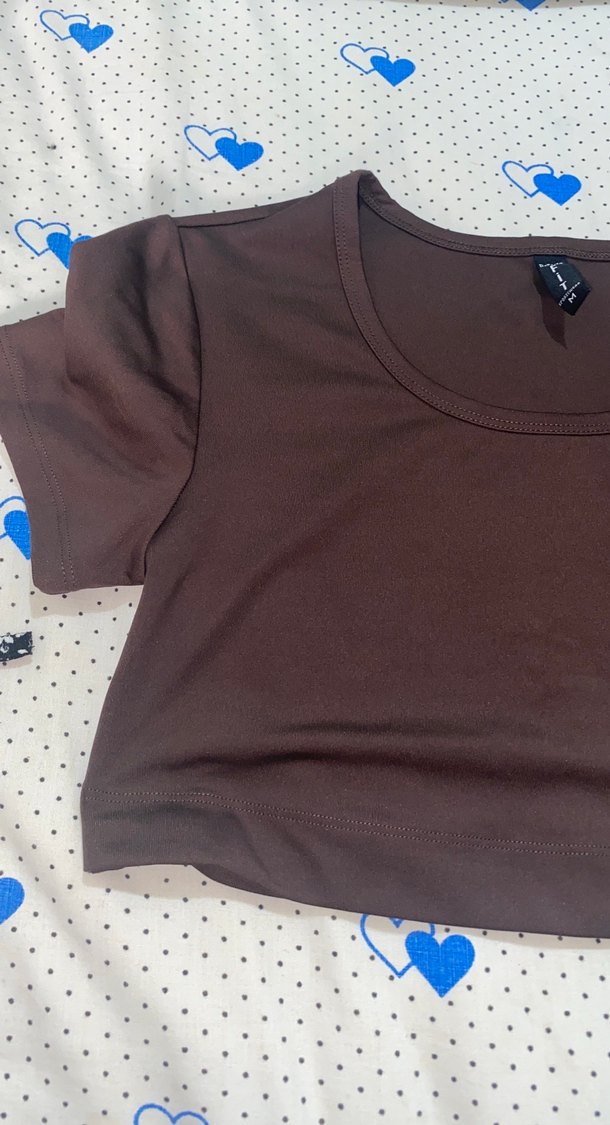 Kahverengi Kısa Kollu - Görsel 2