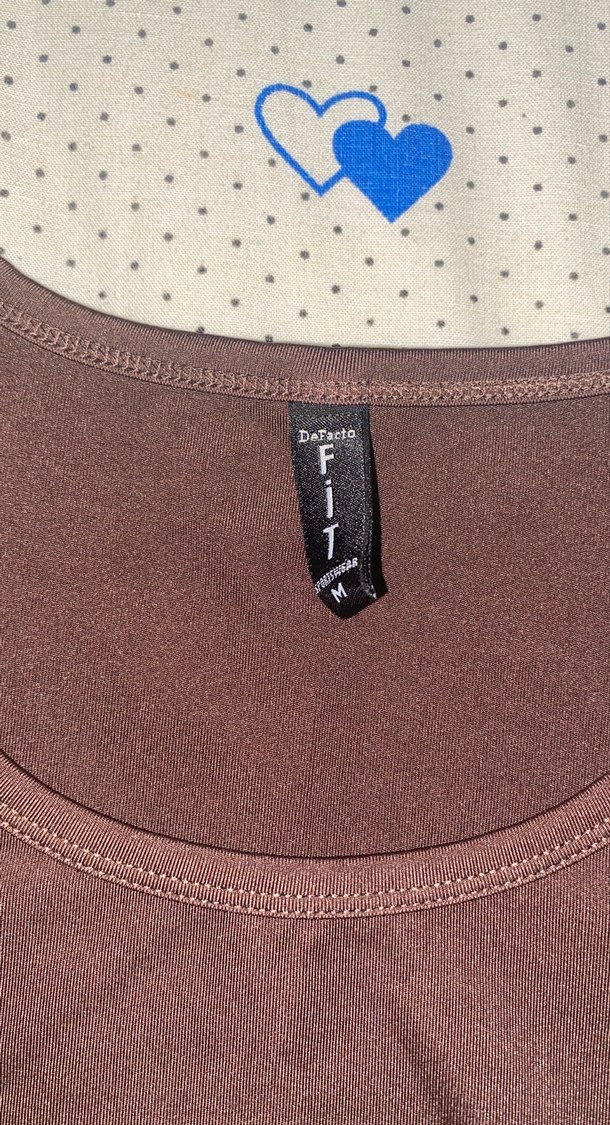 Kahverengi Kısa Kollu - Görsel 3