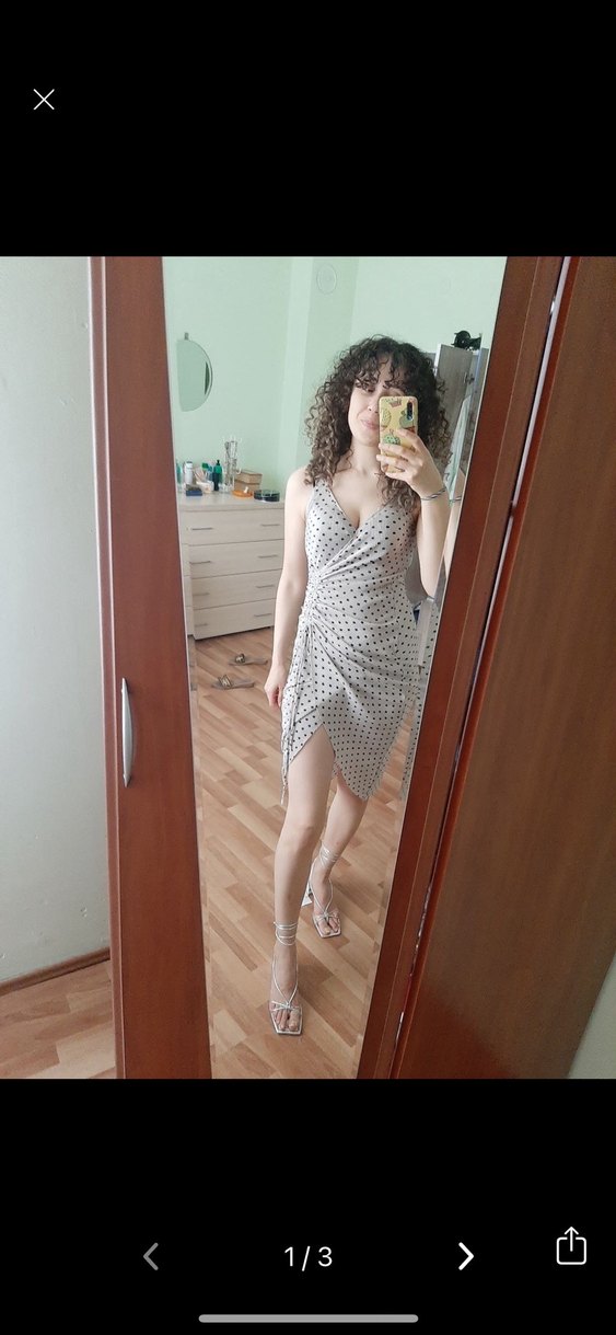 V yaka puantiyeli midi elbise - Görsel 2