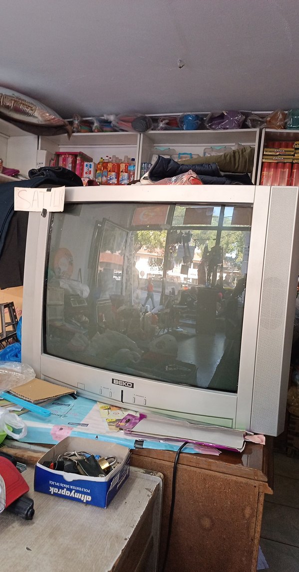 Gri Renk Beko Televizyon - Görsel 2