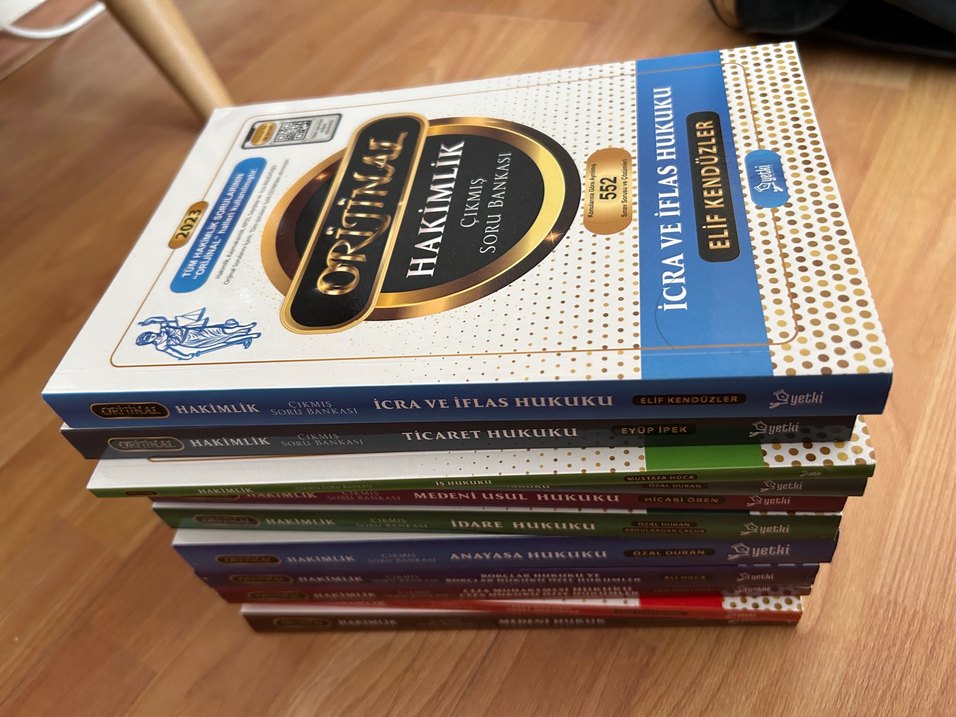 Hakimlik Çıkmış Soru Bankası Seti - Hukuk Kitapları - Görsel 2
