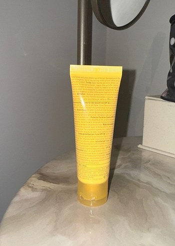 Clinique SPF40 Yüz Kremi - Görsel 3