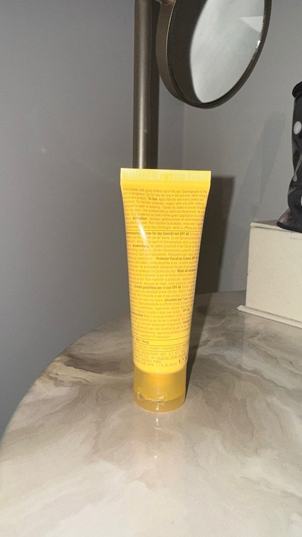 Clinique SPF40 Yüz Kremi - Görsel 3