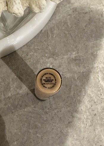 MAC Pro Longwear Kapatıcı NC20 0 ÜRÜN - Görsel 2