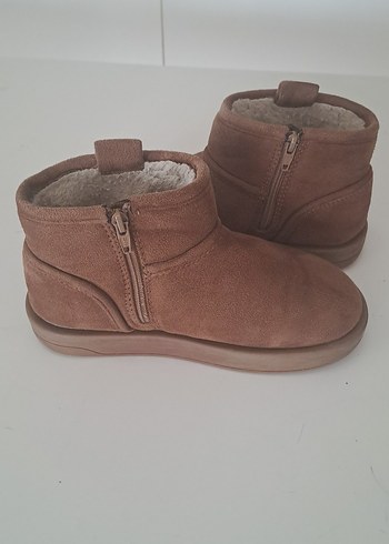 32 Beden kahverengi Renk Zara bot 32 numara