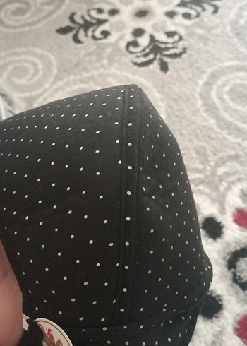 Diğer Parlak Siyah Puantiyeli Midi Sütyen