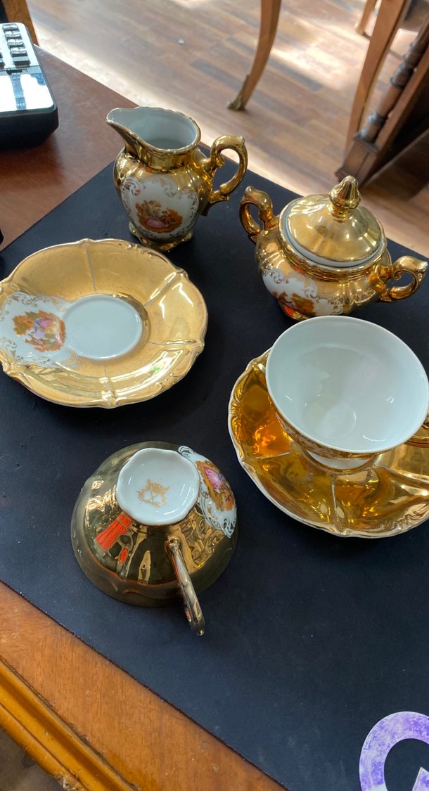Klasik Altın Renkli Porselen Fincan ve Şekerlik Seti - Görsel 5