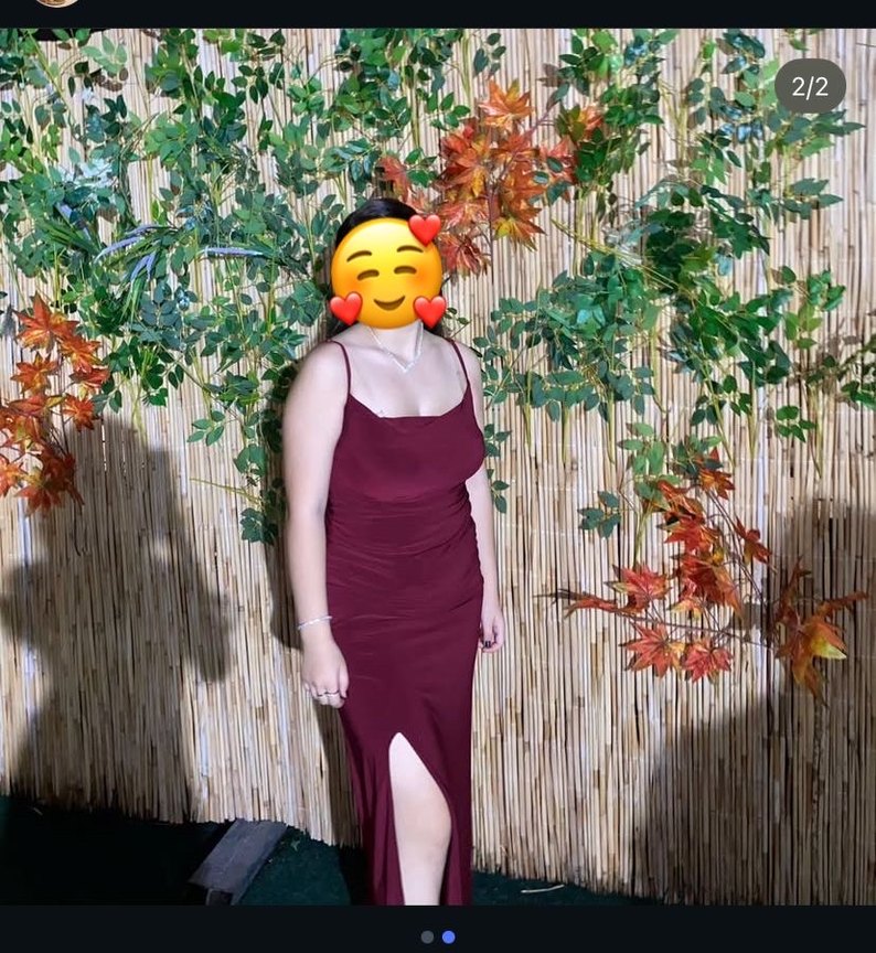 Bordo Drapeli Uzun İnce Askılı Elbise - Görsel 2