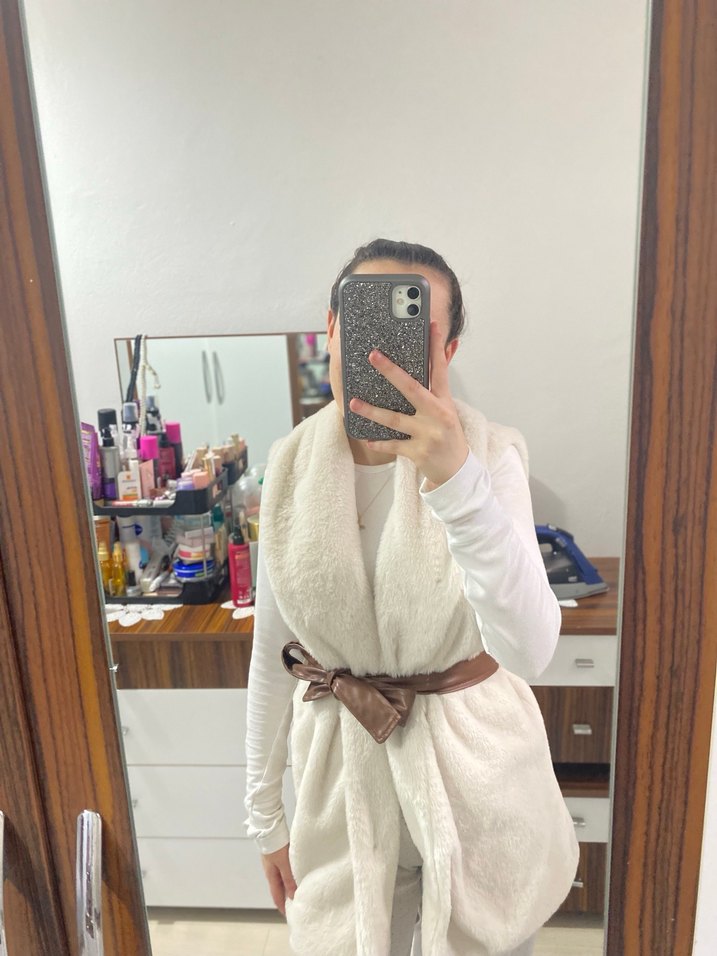 Kadın Beyaz Suni Kürk Midi Yelek - Görsel 3