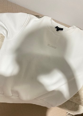 Beyaz guess - Görsel 2