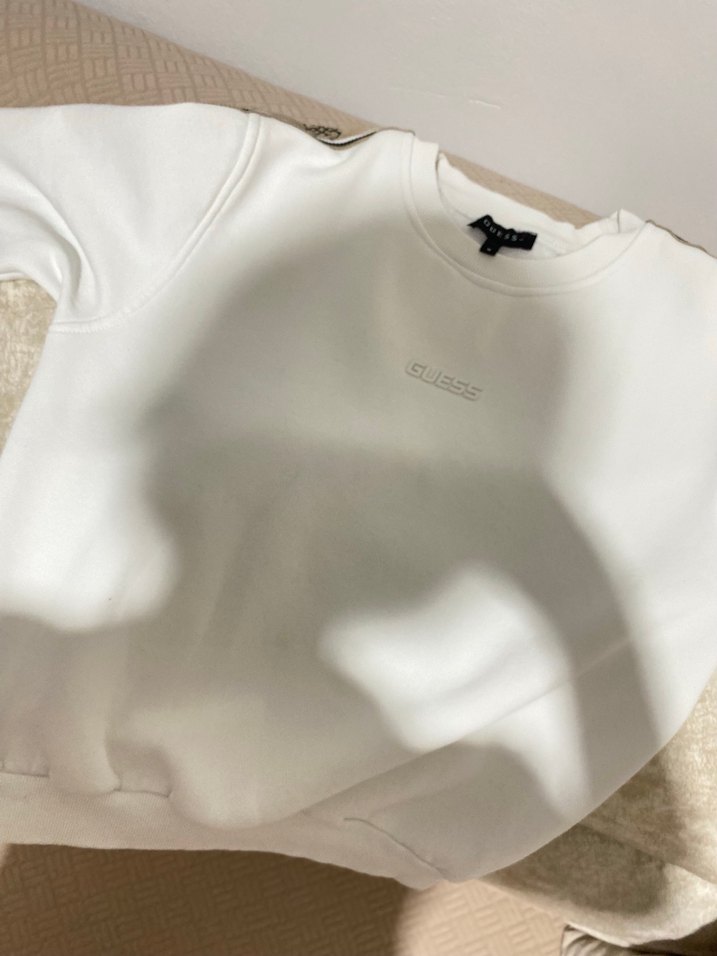 Beyaz guess - Görsel 2