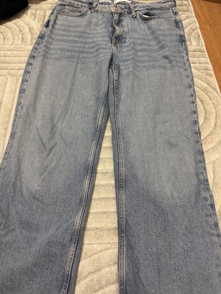 Açık Mavi Rahat Kesim Denim Jean mango — görsel 2/4