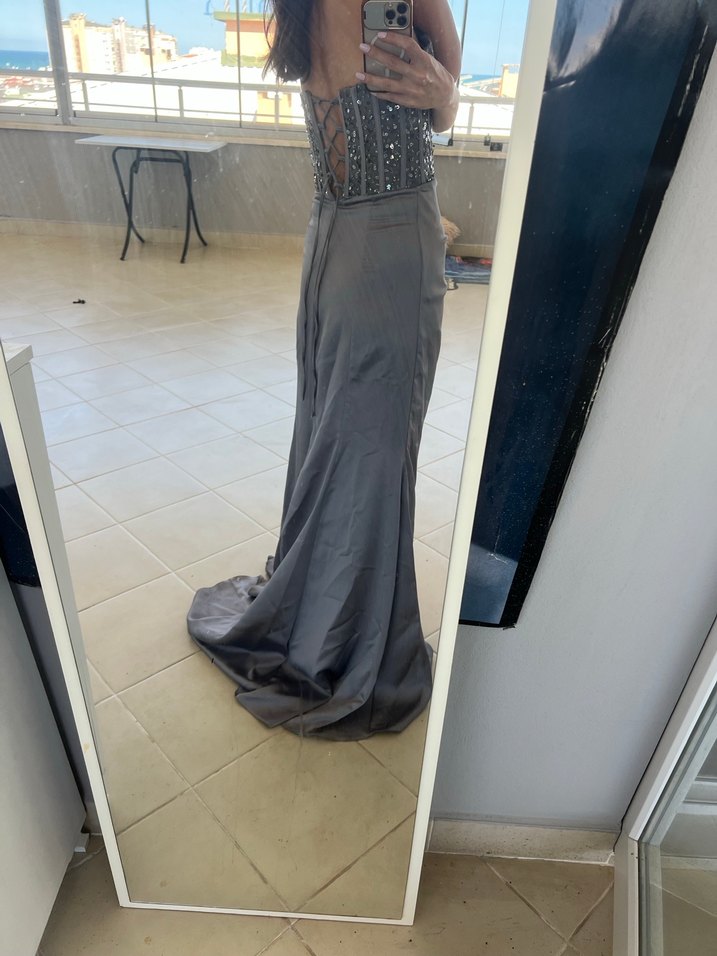 Gri Straplez Uzun Abiye Elbise - Görsel 3