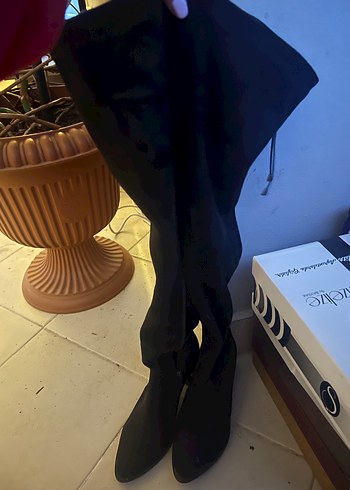 Siyah Süet Diz Üstü Stiletto Bot - Görsel 2