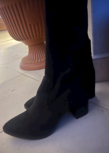 Siyah Süet Diz Üstü Stiletto Bot - Görsel 4