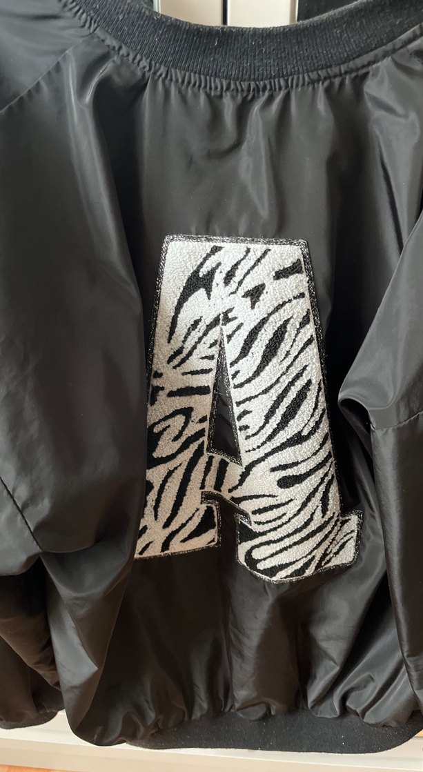 Saten Siyah Kadın Fermuarlı Yagmurluk - Görsel 3