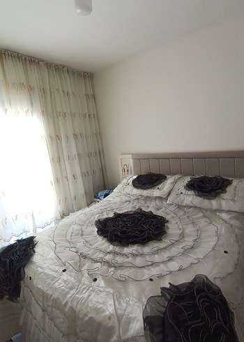 İşlemeli Beyaz Yatak Örtüsü - Görsel 12