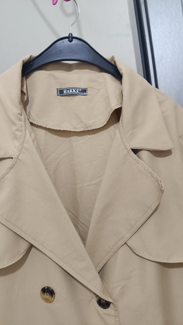 Düğmeli Bej Kadın Trençkot - Görsel 4