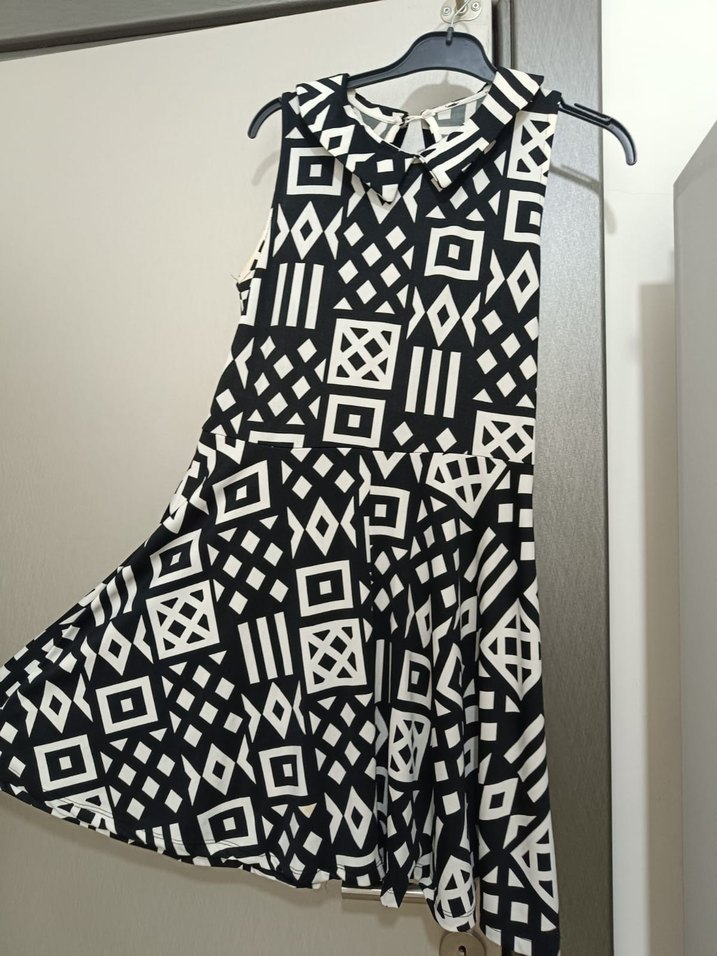 Siyah-Beyaz Desenli Midi Elbise - Görsel 2