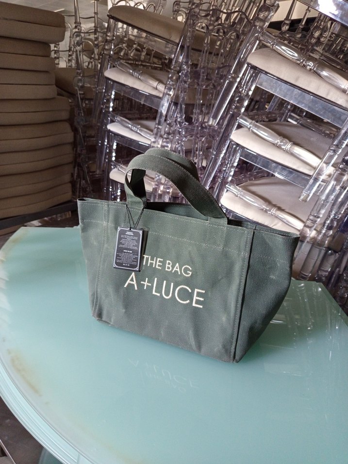 Çağla Yeşili Yaglı Kanvas Çanta - Görsel 2