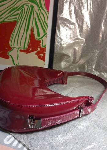 Kırmızı Parlak Deri Kadın Omuz Çantası - Görsel 3