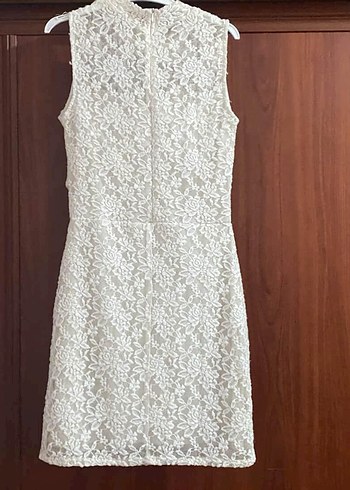 Yarı Transparan Dantel Detaylı Beyaz Abiye Elbise - Görsel 2