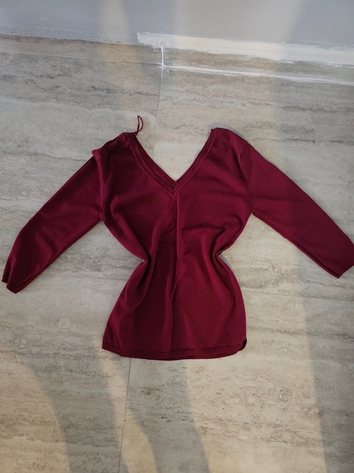 Bordo V Yakalı  Bluz - Görsel 2