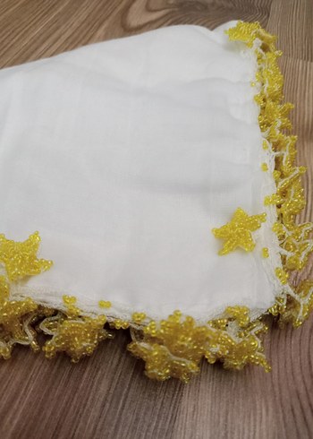 Armine YILDIZ GÖRÜNÜMLÜ BONCUK İŞLEMELİ TÜLBENT