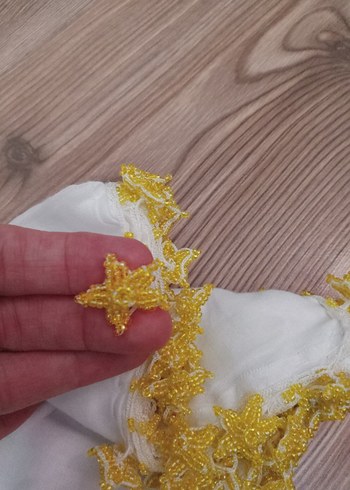  Beden beyaz Renk YILDIZ GÖRÜNÜMLÜ BONCUK İŞLEMELİ TÜLBENT