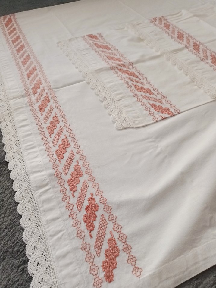 VİNTAGE KANAVİÇE İŞLEMELİ TAKIM (1 ETEK 1 UZUN YASTIK) - Görsel 3